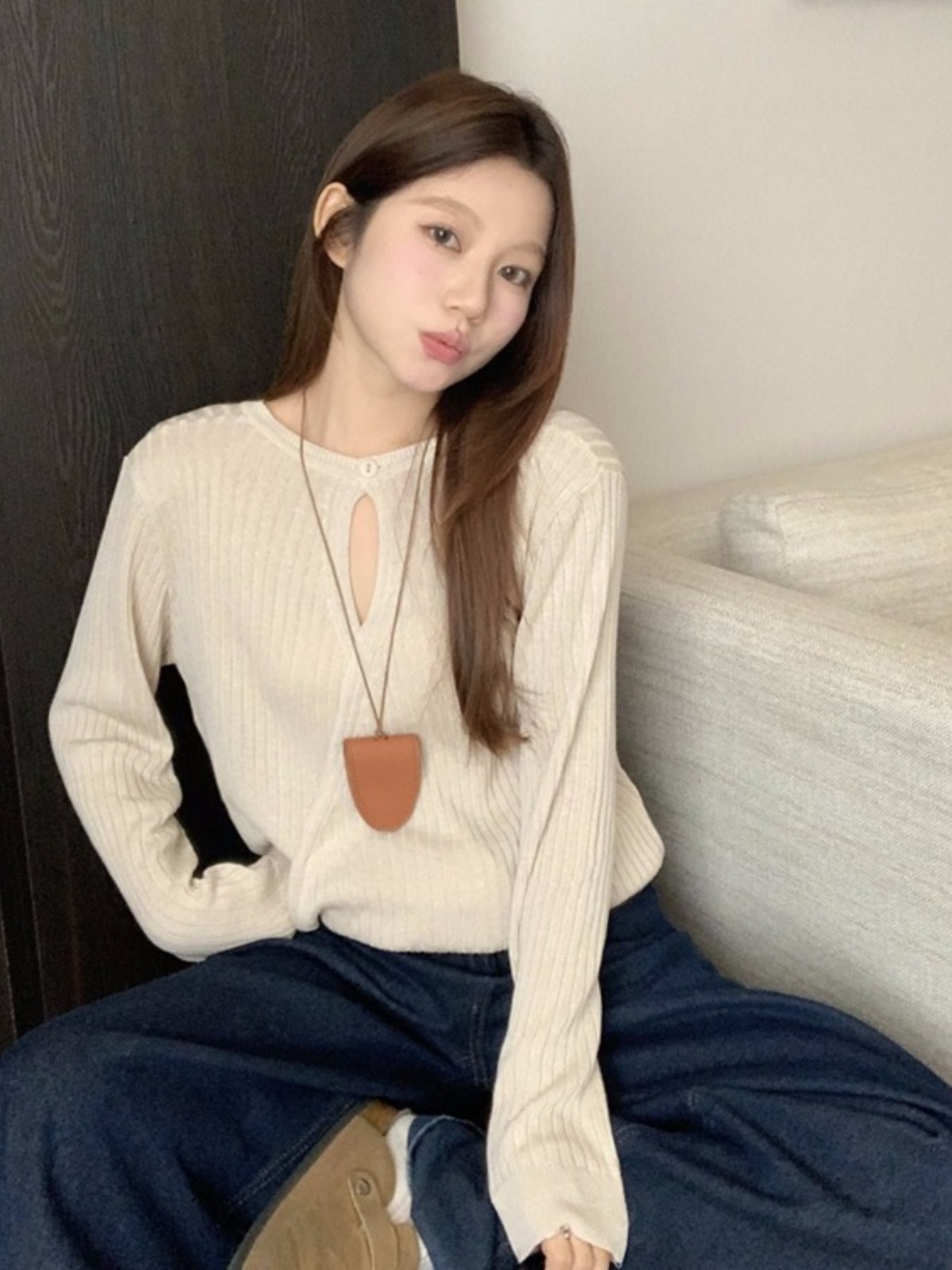 Slim Fit Hollow Knit Sweater - Autumn Winter Design, Niche Temperament Pullover for Effortless Style, Perfect for 90s Aesthetic Slim Fit Hollow Knit Sweater - Autumn Winter Design, Niche Temperament Pullover for Effortless Style, Perfect for 90s Aesthetic