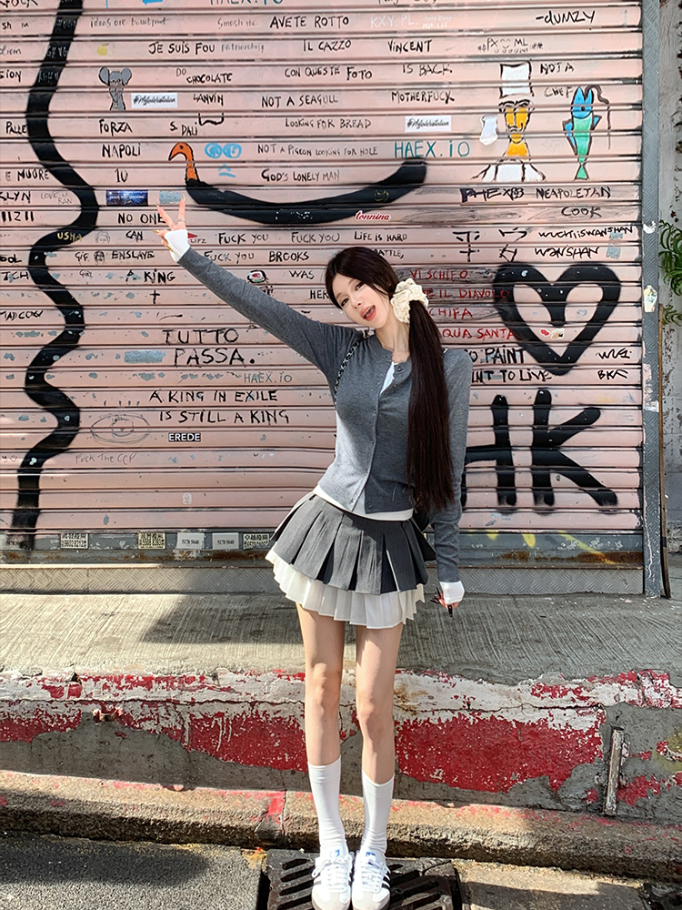 Slim Fit Knitted Long Sleeve Top - Oxygen Girl Spring Outfit - Niche Design Jacket for Stylish Casual Wear Slim Fit Knitted Long Sleeve Top - Oxygen Girl Spring Outfit - Niche Design Jacket for Stylish Casual Wear