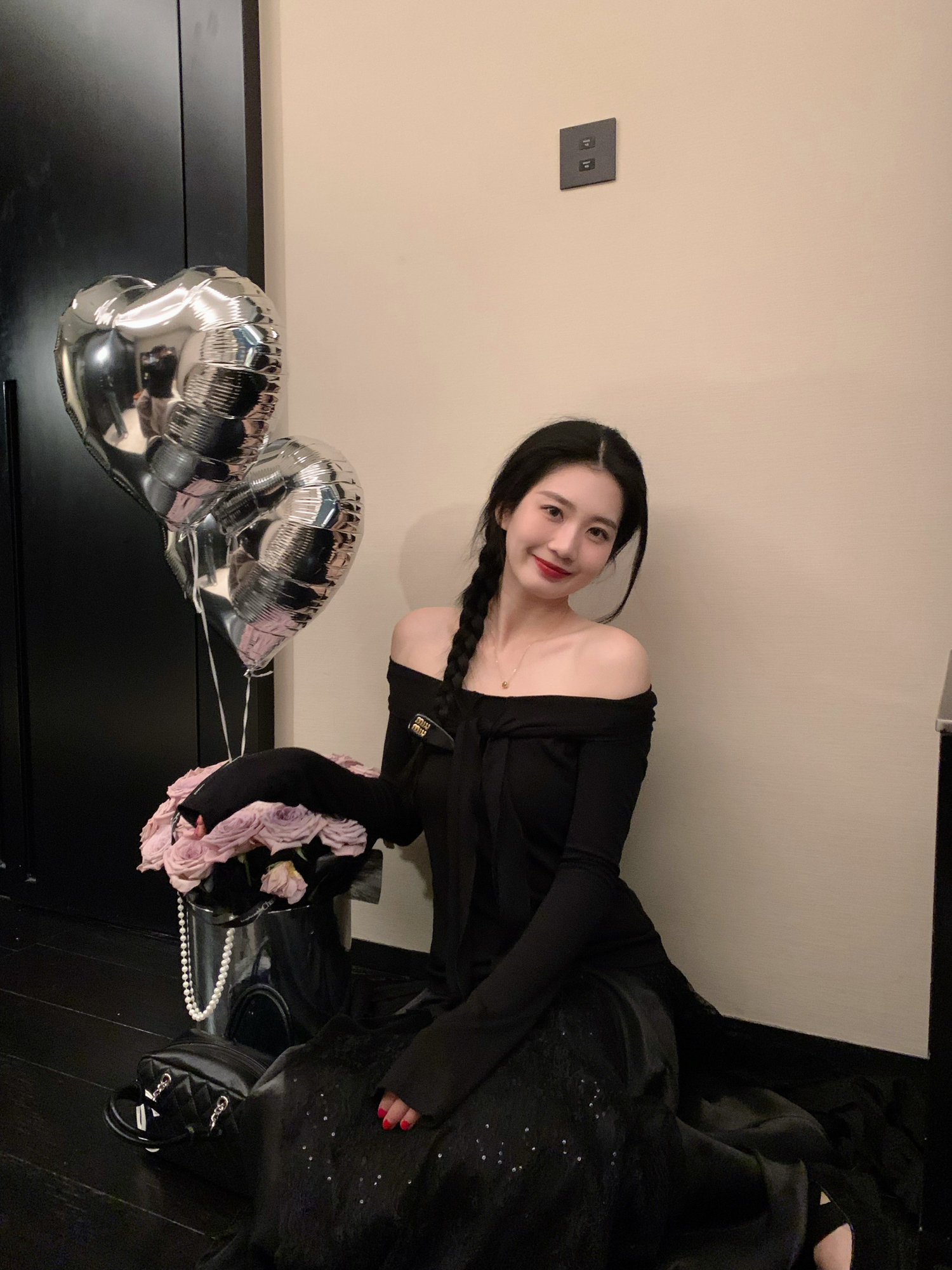 Slim Fit Long Sleeve Blouse for Women - Cool and Quiet Design, Heartbeat Print, Chic Casual Style, Perfect for Everyday Wear Slim Fit Long Sleeve Blouse for Women - Cool and Quiet Design, Heartbeat Print, Chic Casual Style, Perfect for Everyday Wear