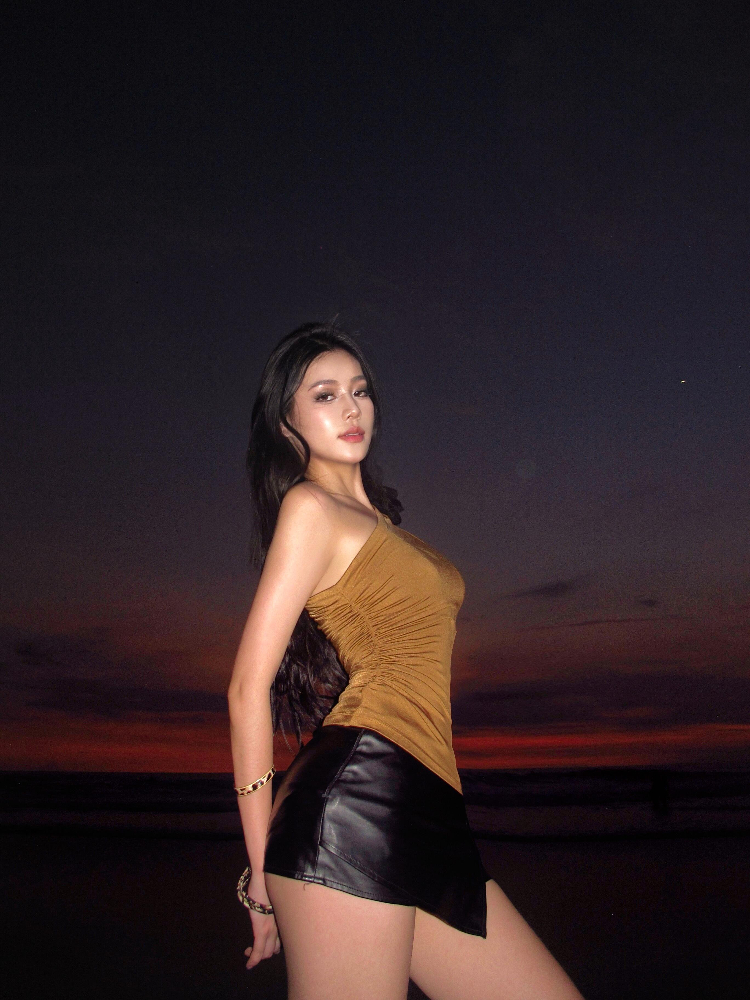 Slim-Fit Off-Shoulder Short Top and Irregular PU Leather Mini Skirt Set for Women - Summer American Style Fashion Slim-Fit Off-Shoulder Short Top and Irregular PU Leather Mini Skirt Set for Women - Summer American Style Fashion