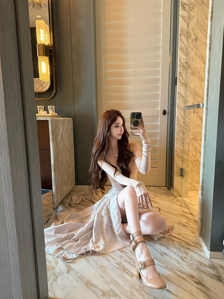 Slim Fit Off-Shoulder Two-Piece Dress Set - Supermodel Ballet Style Knitted Socialite Dress for Chic 90s and Y2K Fashion Slim Fit Off-Shoulder Two-Piece Dress Set - Supermodel Ballet Style Knitted Socialite Dress for Chic 90s and Y2K Fashion