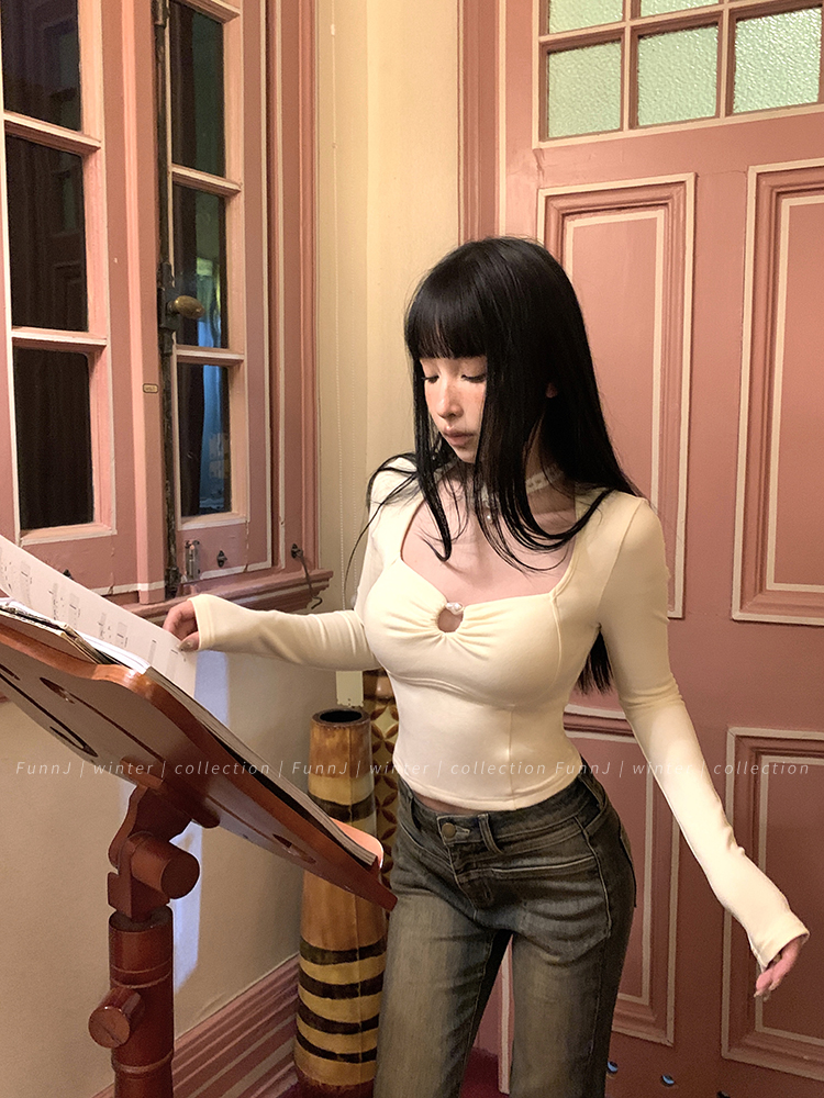 Slim Fit Square Neck Knitted Base Layer T-Shirt for Women - Heart-Stealing Angel Design, Waist-Defining, Chic Casual Style Slim Fit Square Neck Knitted Base Layer T-Shirt for Women - Heart-Stealing Angel Design, Waist-Defining, Chic Casual Style