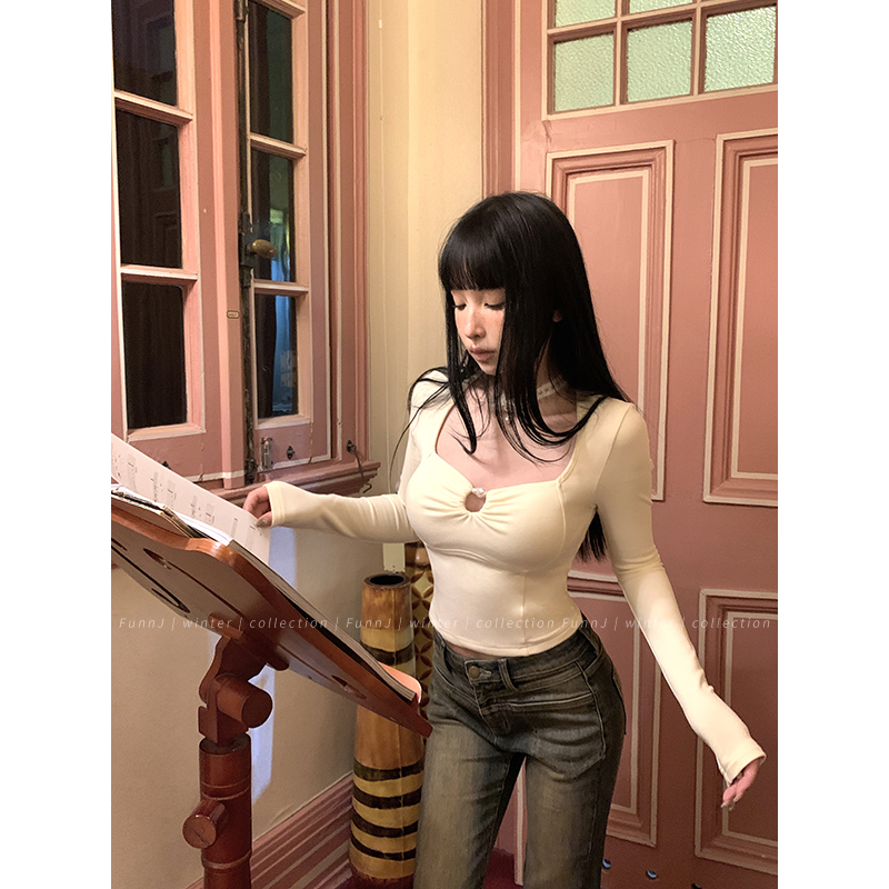 Slim Fit Square Neck Knitted Base Layer T-Shirt for Women - Heart-Stealing Angel Design, Waist-Defining, Chic Casual Style Slim Fit Square Neck Knitted Base Layer T-Shirt for Women - Heart-Stealing Angel Design, Waist-Defining, Chic Casual Style