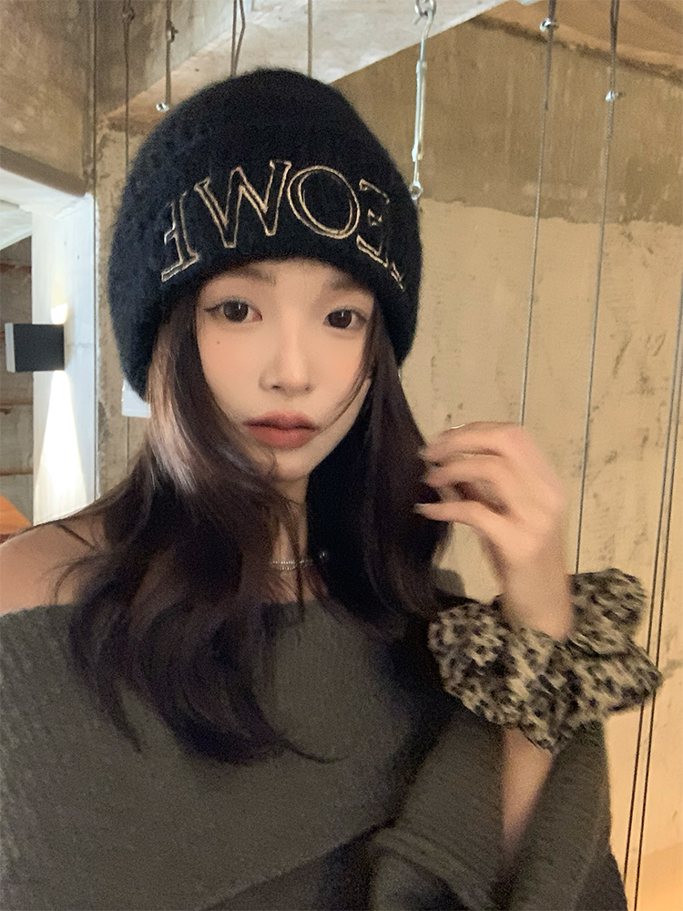 Slouchy Black Wool Hat with My Head is Not Round Lettering - Cozy Winter Knitted Beanie for Ear Protection Slouchy Black Wool Hat with My Head is Not Round Lettering - Cozy Winter Knitted Beanie for Ear Protection