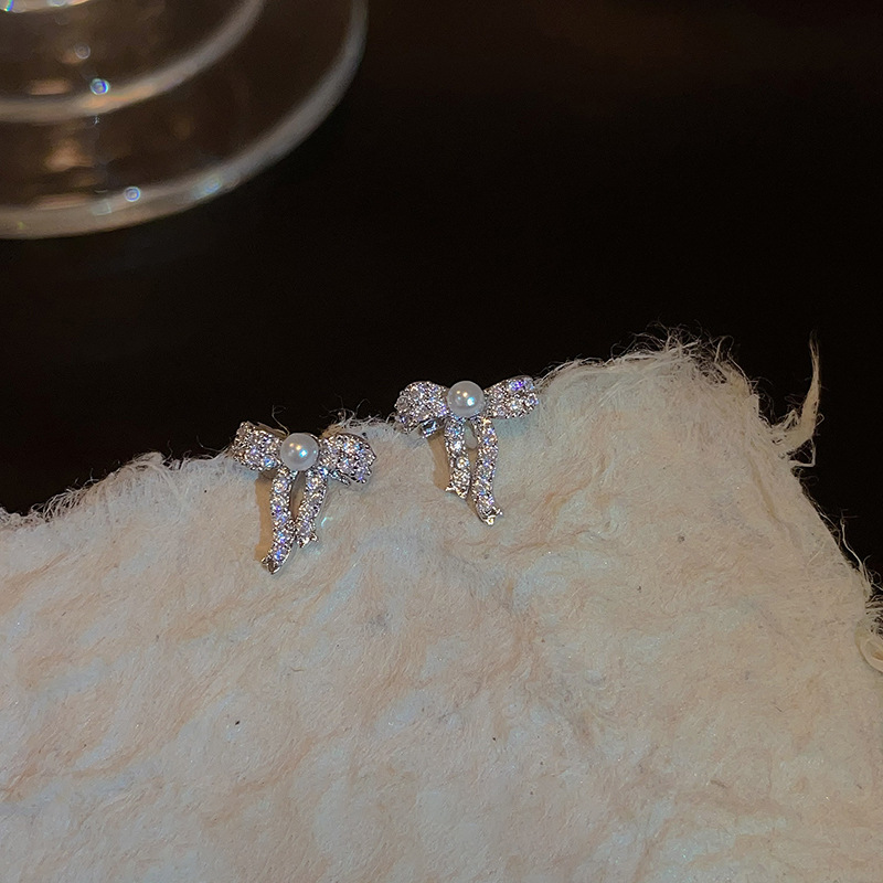 Small Bow Zircon Stud Earrings for Women - 2025 Light Luxury Versatile Fashion Jewelry Small Bow Zircon Stud Earrings for Women - 2025 Light Luxury Versatile Fashion Jewelry