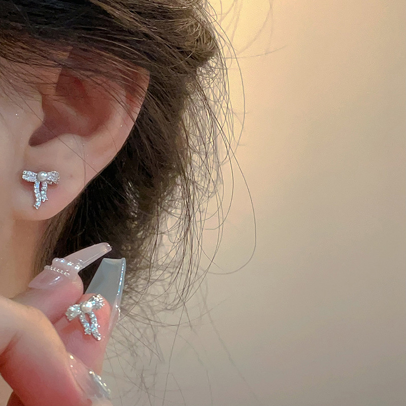 Small Bow Zircon Stud Earrings for Women - 2025 Light Luxury Versatile Fashion Jewelry Small Bow Zircon Stud Earrings for Women - 2025 Light Luxury Versatile Fashion Jewelry