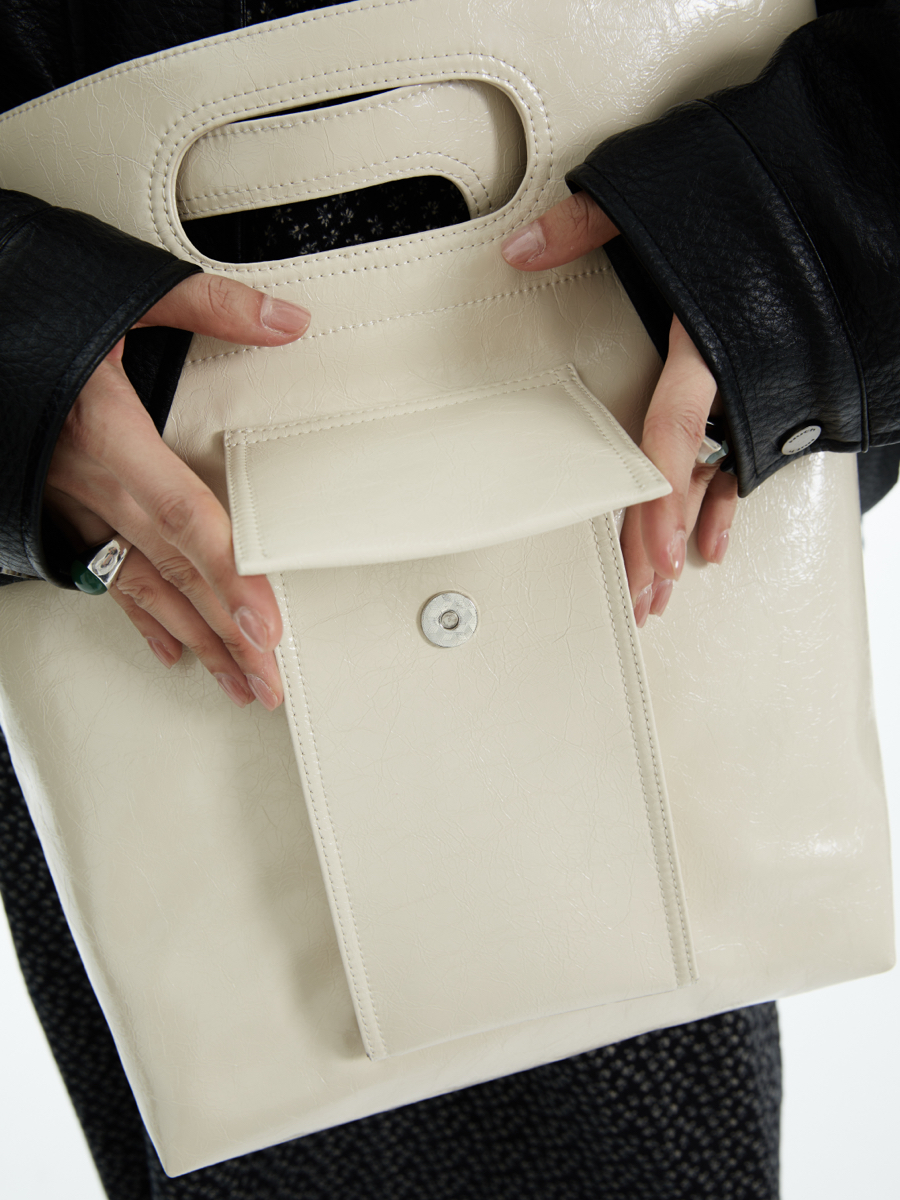 Soft Leather Envelope Tote Bag in 5 Colors - Stylish Martin Bag for Trendy, Everyday Use - Perfect for Y2K and Chic Fashion Lovers Soft Leather Envelope Tote Bag in 5 Colors - Stylish Martin Bag for Trendy, Everyday Use - Perfect for Y2K and Chic Fashion Lovers