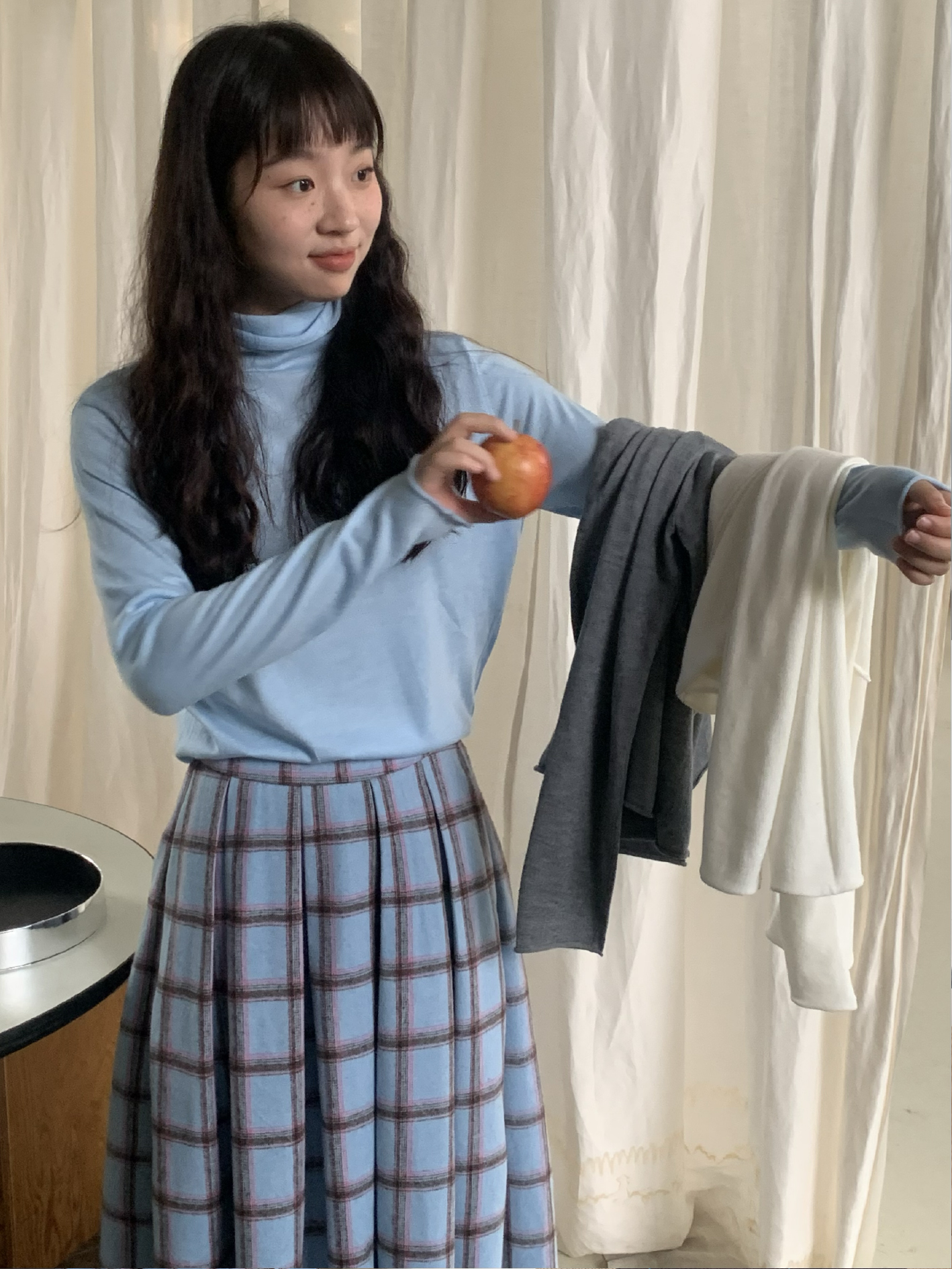 Soft Merino Wool Turtleneck Sweater - Slightly Loose-Fitting Knit Base Layer with Rolled Edges, Cozy Essential for Fall & Winter Soft Merino Wool Turtleneck Sweater - Slightly Loose-Fitting Knit Base Layer with Rolled Edges, Cozy Essential for Fall & Winter