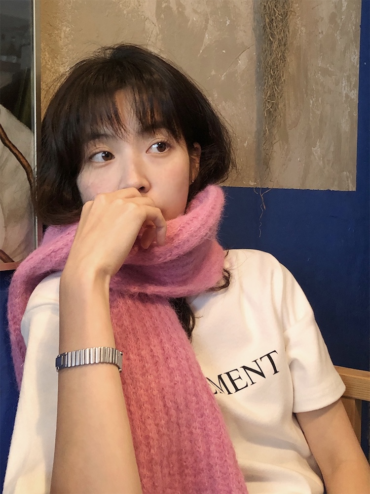 Soft Strawberry Pink Knitted Scarf - Cozy Autumn & Winter Accessory in Korean Style for Family Wear Soft Strawberry Pink Knitted Scarf - Cozy Autumn & Winter Accessory in Korean Style for Family Wear