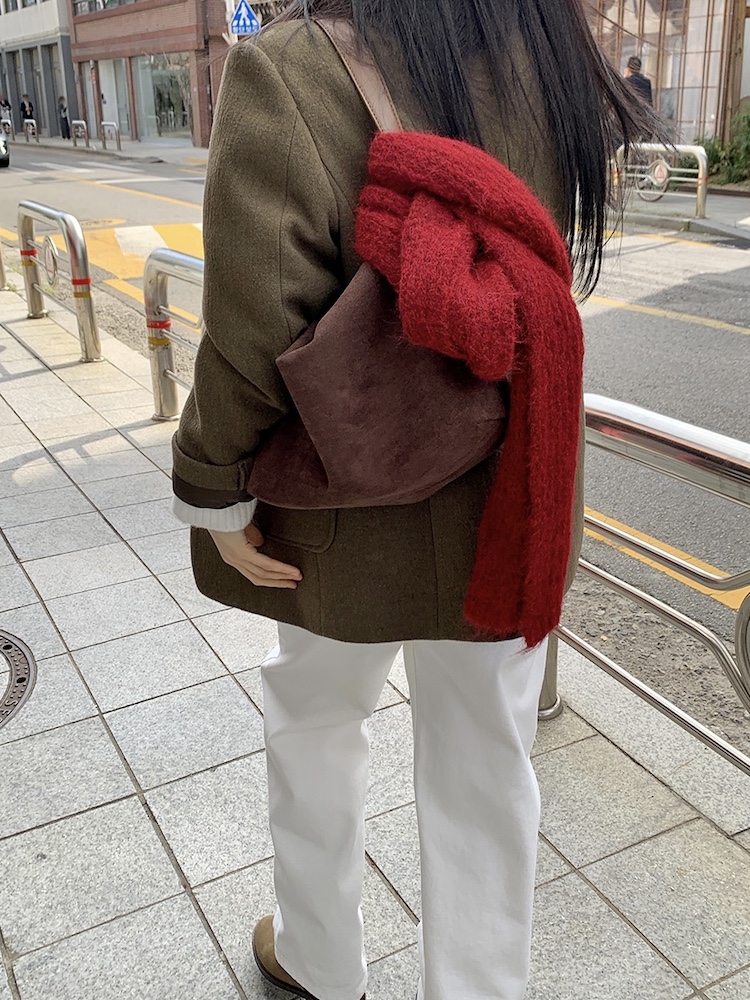 Soft Strawberry Pink Knitted Scarf - Cozy Autumn & Winter Accessory in Korean Style for Family Wear Soft Strawberry Pink Knitted Scarf - Cozy Autumn & Winter Accessory in Korean Style for Family Wear