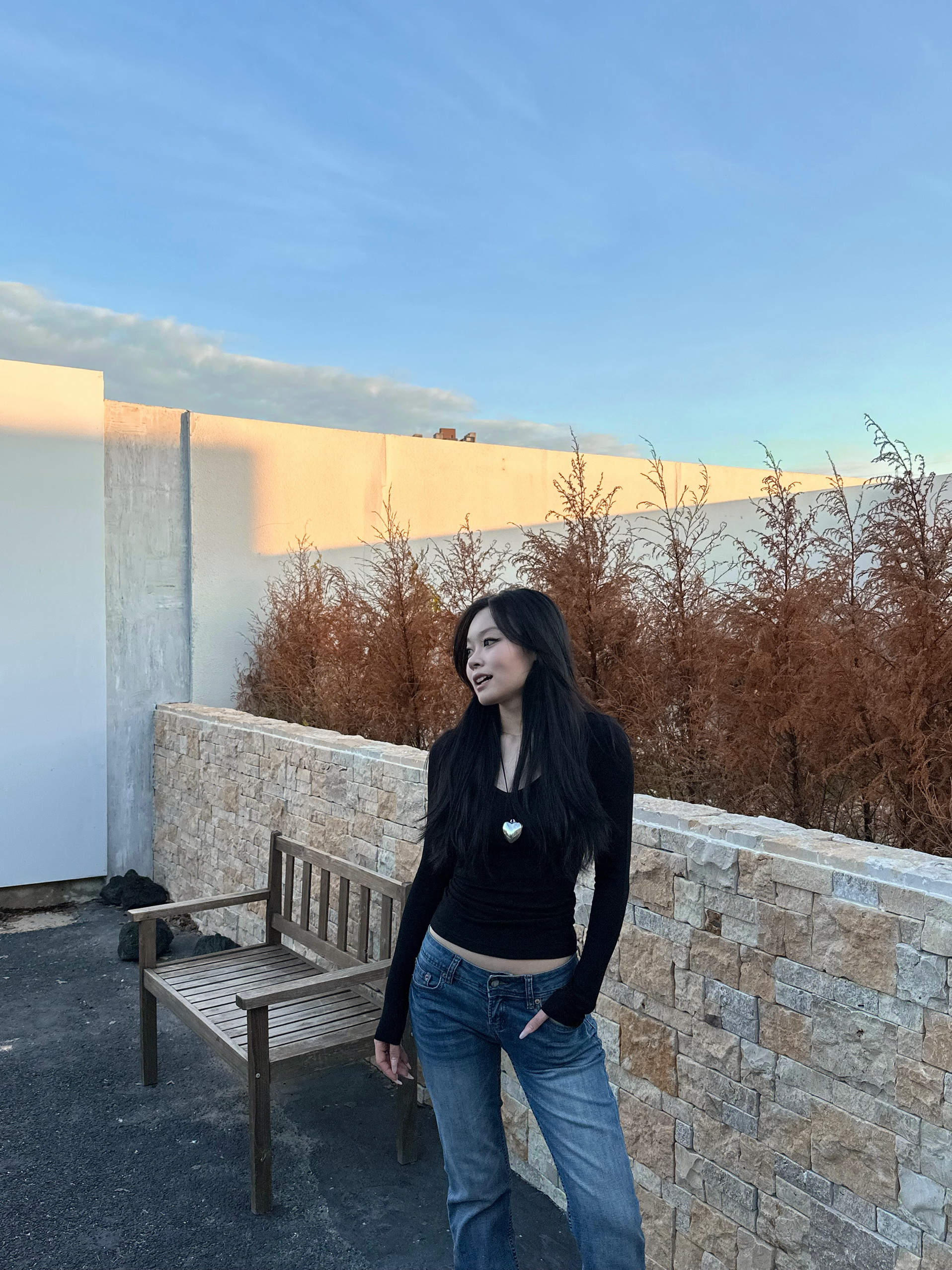 Soft Velvet V-Neck Long Sleeve Base Shirt - Basic Popchee Design for a Stylish Winter Look Soft Velvet V-Neck Long Sleeve Base Shirt - Basic Popchee Design for a Stylish Winter Look