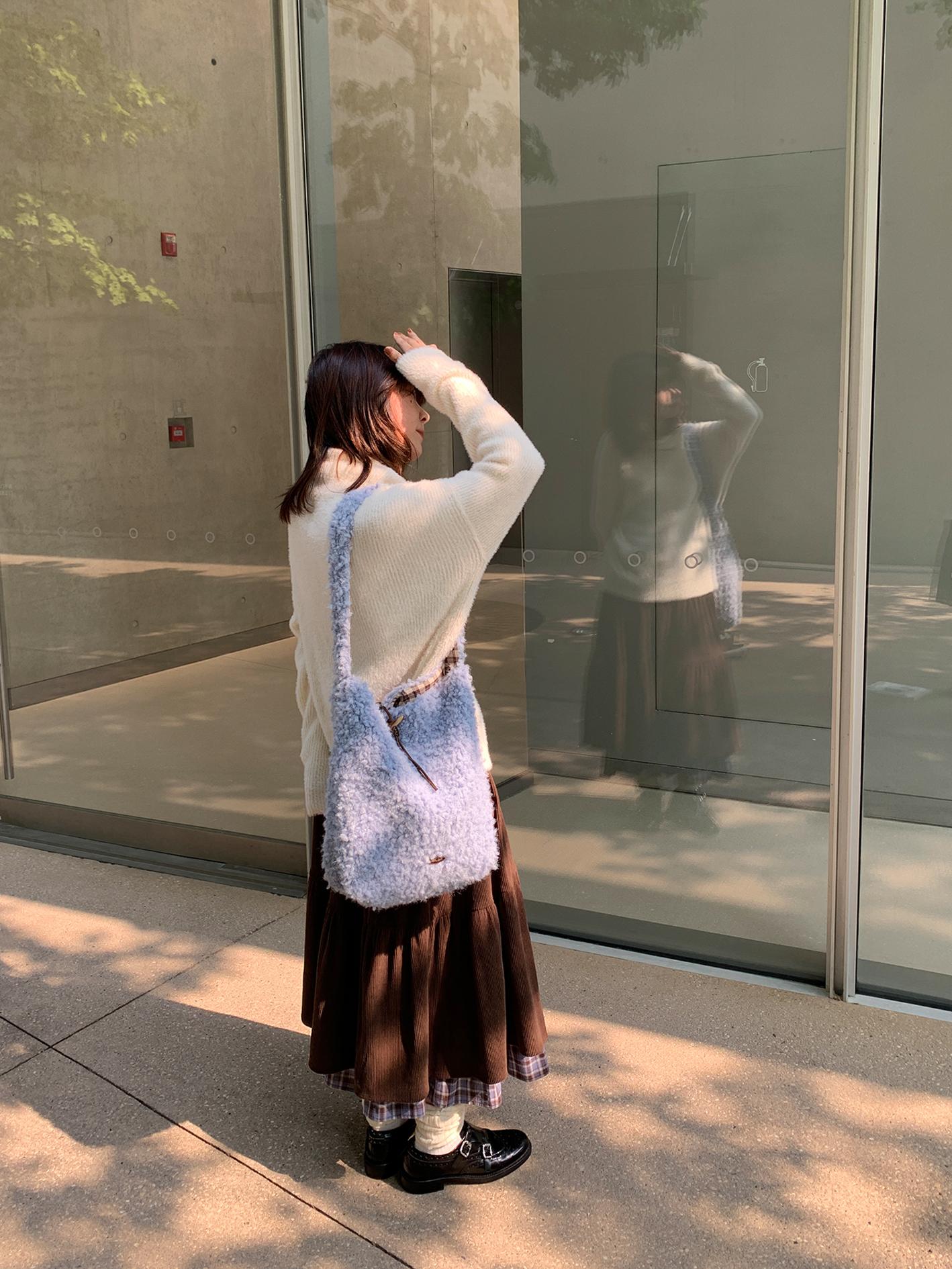 Soft Woolen Large Capacity Crossbody Bag for Autumn Winter - Cozy Commuter Shoulder Bag, Perfect for Everyday Use Soft Woolen Large Capacity Crossbody Bag for Autumn Winter - Cozy Commuter Shoulder Bag, Perfect for Everyday Use