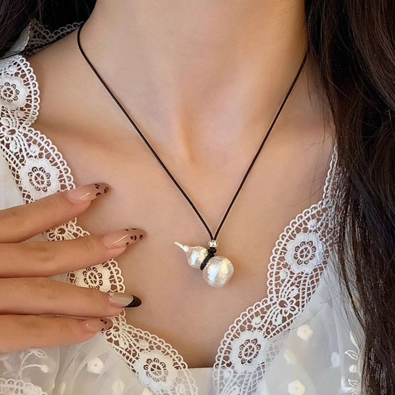 Solid Gourd Pendant Black Rope Necklace for Girls - Light Luxury Chinese Style National Wind Accessory Solid Gourd Pendant Black Rope Necklace for Girls - Light Luxury Chinese Style National Wind Accessory