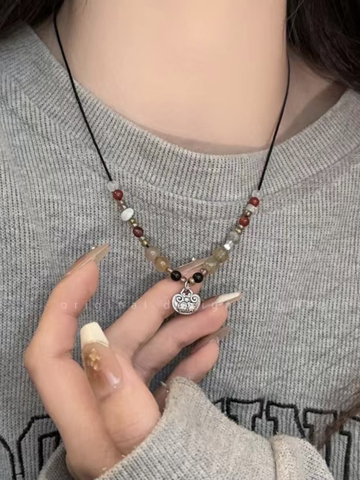 Soul Collision Short Design Sweatshirt Chain Necklace with Clavicle Lock - Trendy Student Style Jewelry