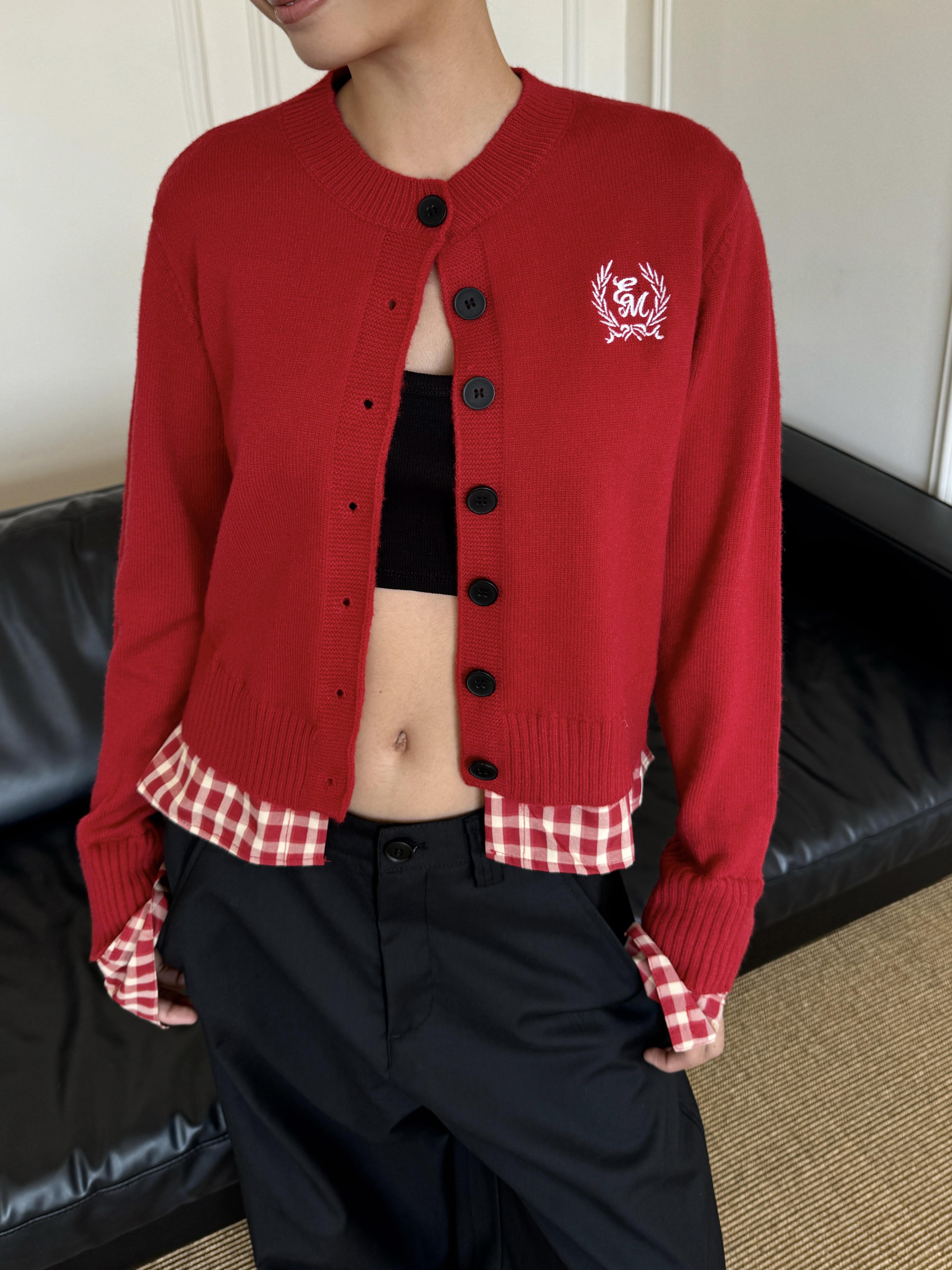 Spicy College Style Knitted Cardigan Sweater - Loose Fit, Spliced Two-Piece for Autumn/Winter Fashion Spicy College Style Knitted Cardigan Sweater - Loose Fit, Spliced Two-Piece for Autumn/Winter Fashion