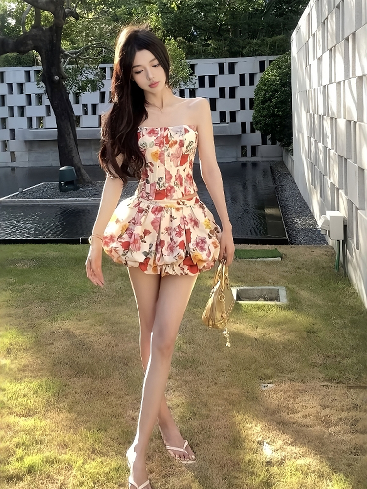 Spicy Girl Floral Strapless Dress - Summer High-End Waist-Cinching Slimming Short Skirt, Perfect for 90s and Y2K Styles Spicy Girl Floral Strapless Dress - Summer High-End Waist-Cinching Slimming Short Skirt, Perfect for 90s and Y2K Styles