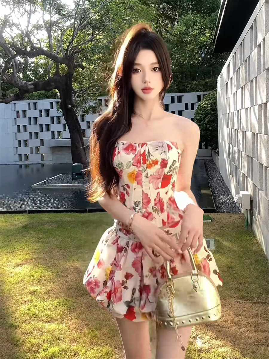 Spicy Girl Floral Strapless Dress - Summer High-End Waist-Cinching Slimming Short Skirt, Perfect for 90s and Y2K Styles Spicy Girl Floral Strapless Dress - Summer High-End Waist-Cinching Slimming Short Skirt, Perfect for 90s and Y2K Styles