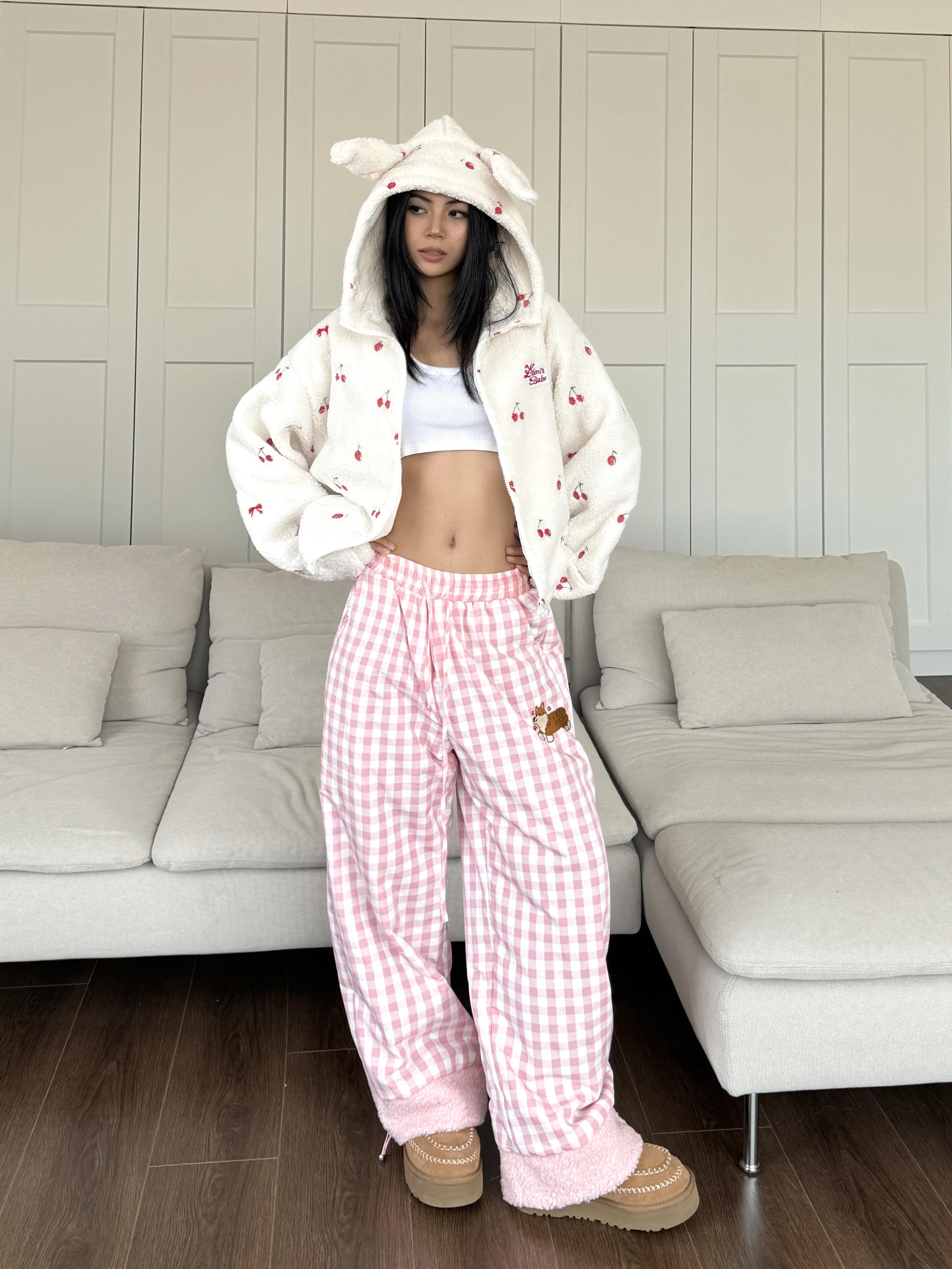 Spicy Winter Lamb Wool Plaid Cotton Pants - Loose Fit, Warm, Thick, Windproof for Cold Weather Fashion Spicy Winter Lamb Wool Plaid Cotton Pants - Loose Fit, Warm, Thick, Windproof for Cold Weather Fashion