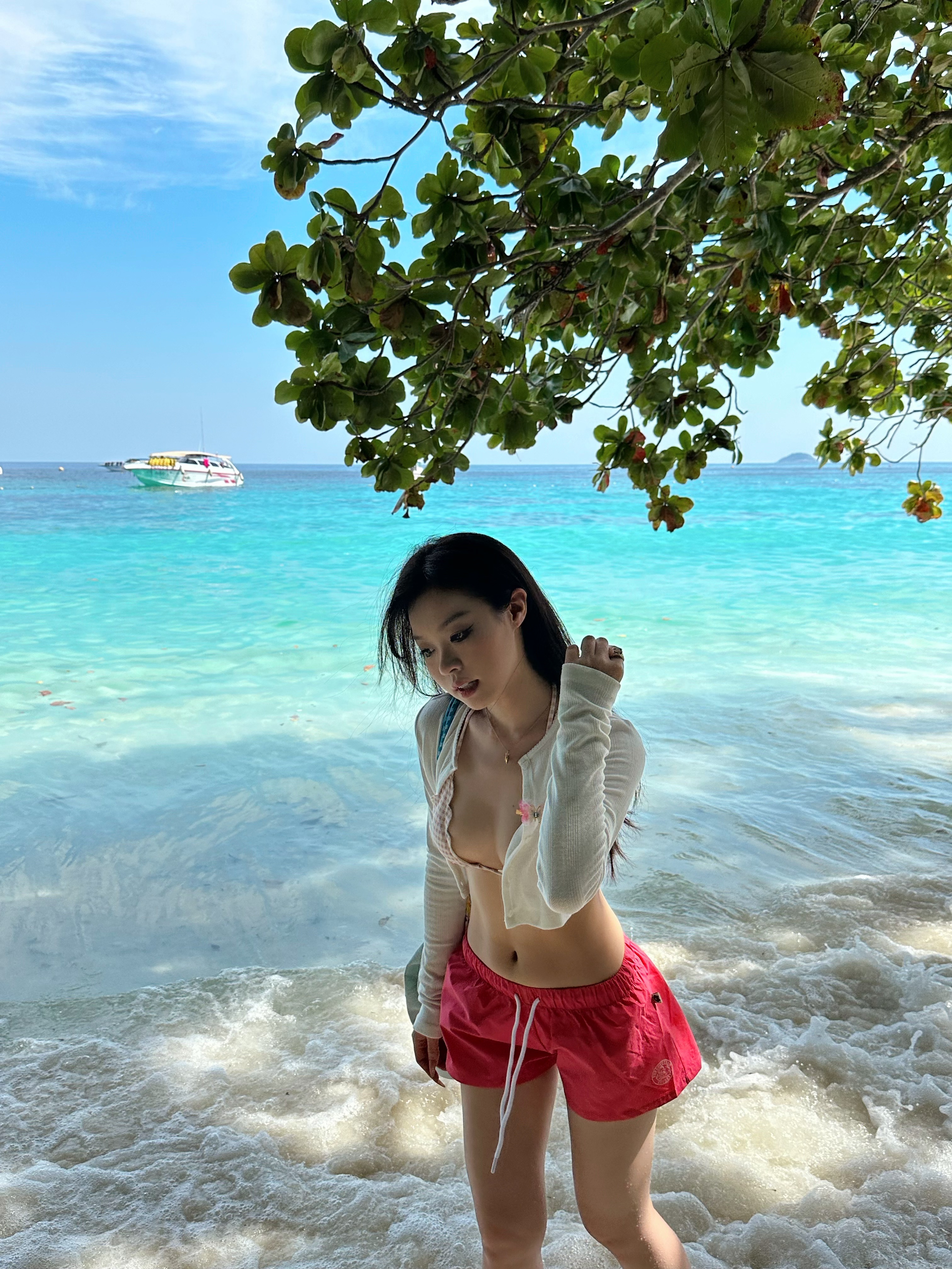 Sporty Girls' Easy-to-Wear Sports Shorts - Youthful & Playful, Available in 4 Colors, Perfect for Active Teens & 90s Inspired Style Sporty Girls' Easy-to-Wear Sports Shorts - Youthful & Playful, Available in 4 Colors, Perfect for Active Teens & 90s Inspired Style