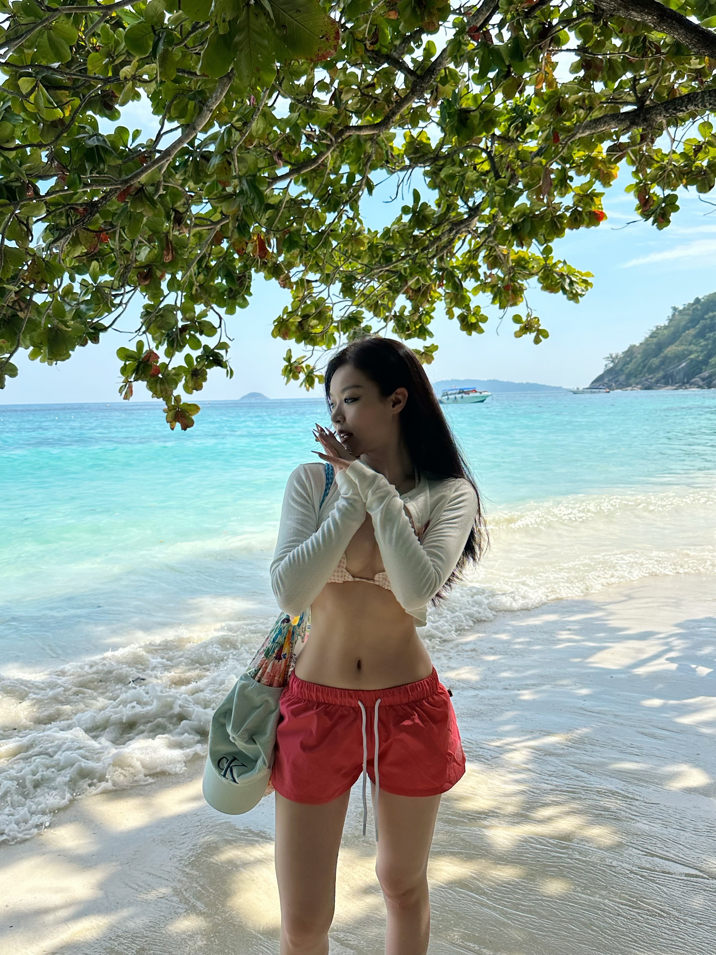 Sporty Girls' Easy-to-Wear Sports Shorts - Youthful & Playful, Available in 4 Colors, Perfect for Active Teens & 90s Inspired Style Sporty Girls' Easy-to-Wear Sports Shorts - Youthful & Playful, Available in 4 Colors, Perfect for Active Teens & 90s Inspired Style