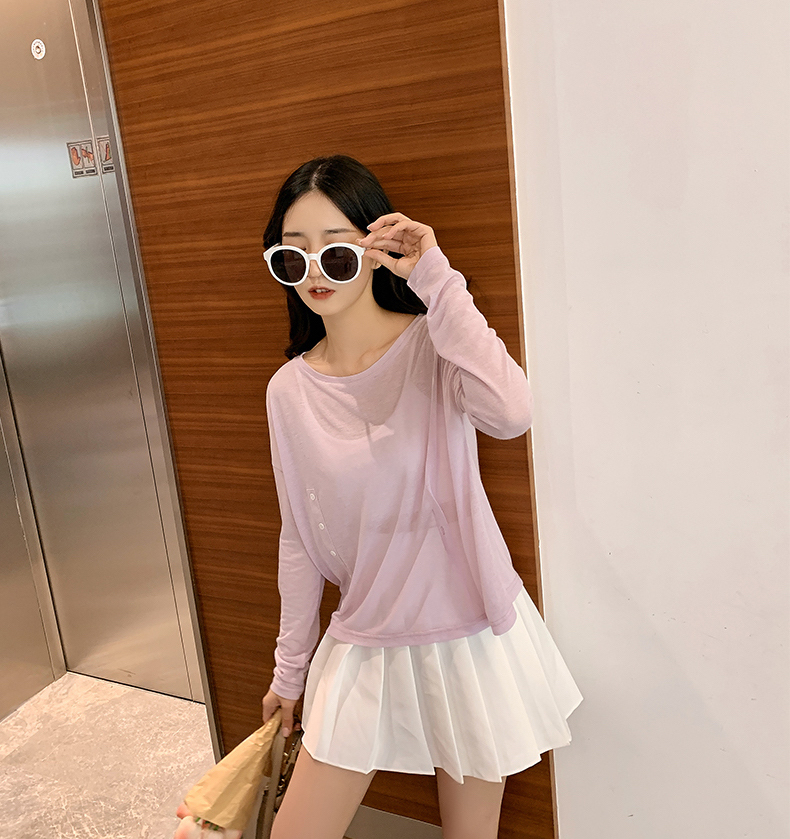 Spot Green Long Sleeve Tee with Sun Protection - Versatile Style, Fashionable Layering for All Occasions Spot Green Long Sleeve Tee with Sun Protection - Versatile Style, Fashionable Layering for All Occasions