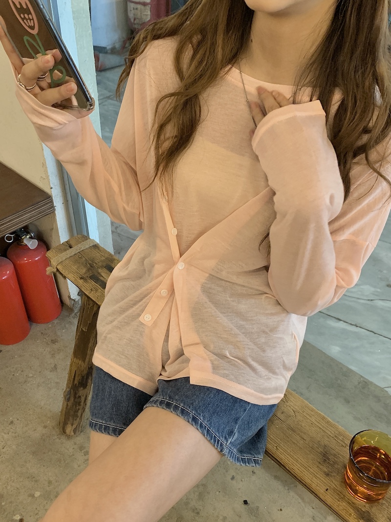 Spot Green Long Sleeve Tee with Sun Protection - Versatile Style, Fashionable Layering for All Occasions Spot Green Long Sleeve Tee with Sun Protection - Versatile Style, Fashionable Layering for All Occasions