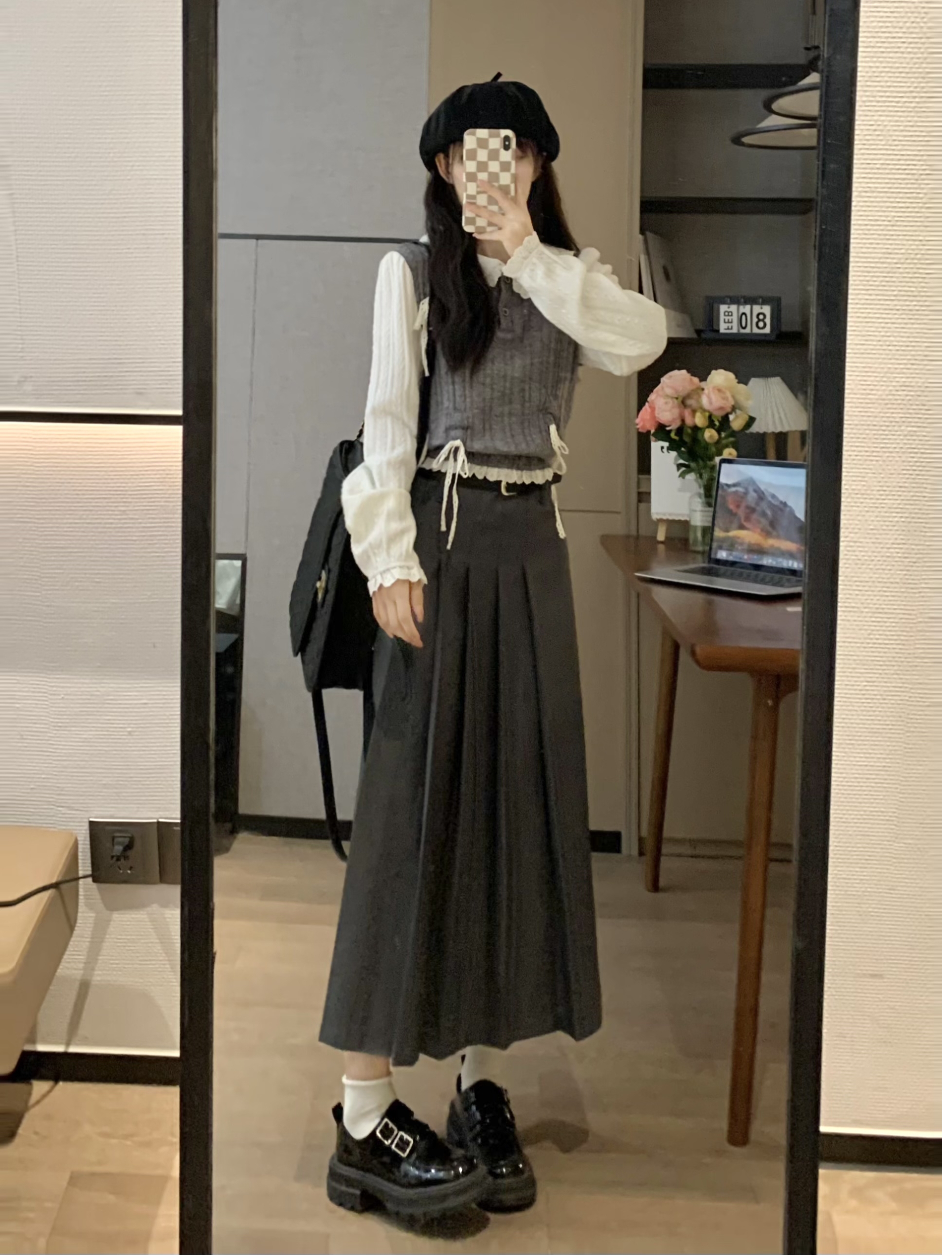 Spring Milk Style Slimming College French Sweet Fake Two-Piece Knitted Sweater Top for Women - Chic Y2K Fashion Essential Spring Milk Style Slimming College French Sweet Fake Two-Piece Knitted Sweater Top for Women - Chic Y2K Fashion Essential