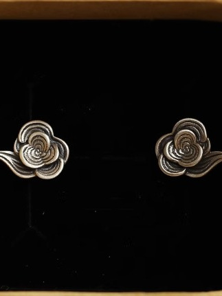 Sterling Silver 925 Thai Relief Ear Studs - Three-Dimensional Auspicious Cloud Design, Multi-Layered Personality Earrings Sterling Silver 925 Thai Relief Ear Studs - Three-Dimensional Auspicious Cloud Design, Multi-Layered Personality Earrings