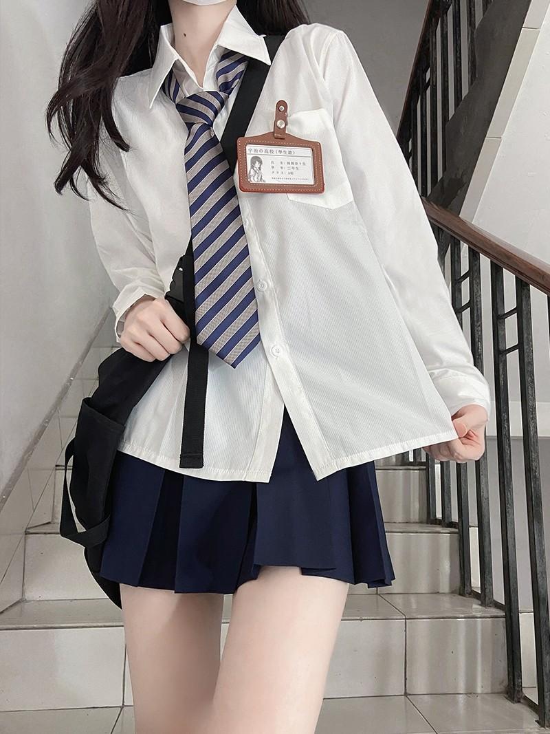 Striped Long Sleeve JK Shirt for Women – Blue Niche Uniform Outfit, Cute Pudding Bear Design, Perfect for Autumn Fashion Striped Long Sleeve JK Shirt for Women – Blue Niche Uniform Outfit, Cute Pudding Bear Design, Perfect for Autumn Fashion