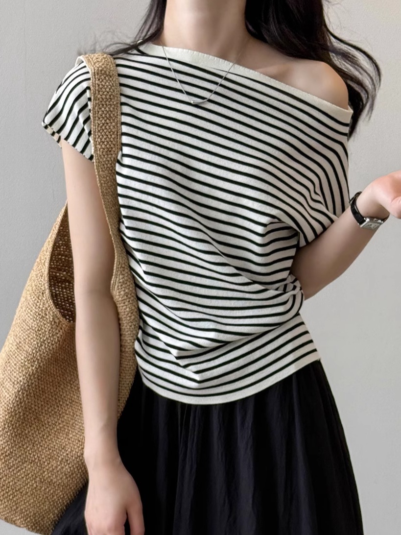 Striped Off-Shoulder Short Sleeve T-Shirt for Women - Slim Fit, Waist-Cinching, Flattering American Style Top for Summer 2025 Striped Off-Shoulder Short Sleeve T-Shirt for Women - Slim Fit, Waist-Cinching, Flattering American Style Top for Summer 2025