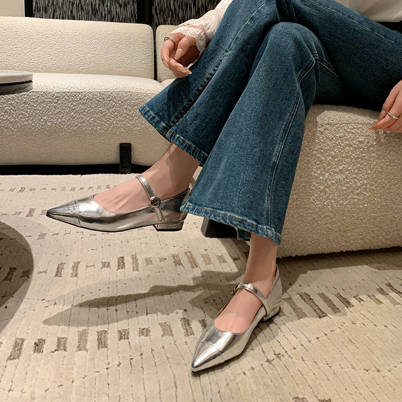 Stylish Black and Gold Color-Blocking One-Strap Pointed Toe Mary Jane Flats for Women – Luxe Genuine Leather Comfort Shoes Stylish Black and Gold Color-Blocking One-Strap Pointed Toe Mary Jane Flats for Women – Luxe Genuine Leather Comfort Shoes