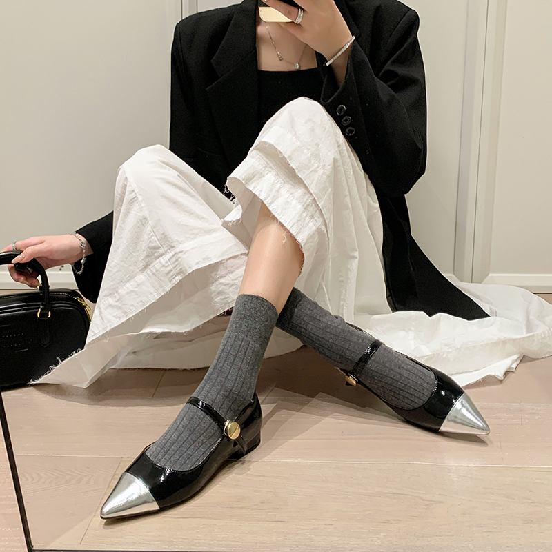 Stylish Black and Gold Color-Blocking One-Strap Pointed Toe Mary Jane Flats for Women – Luxe Genuine Leather Comfort Shoes Stylish Black and Gold Color-Blocking One-Strap Pointed Toe Mary Jane Flats for Women – Luxe Genuine Leather Comfort Shoes