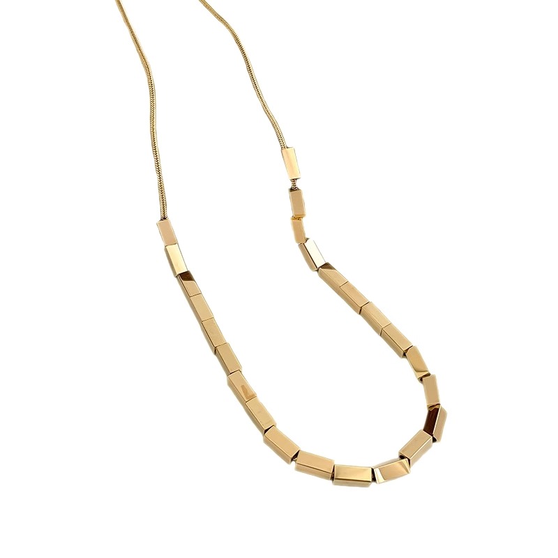 Stylish High-End Minimalist Clavicle Necklace for Women - Chic Parisian Design Stylish High-End Minimalist Clavicle Necklace for Women - Chic Parisian Design