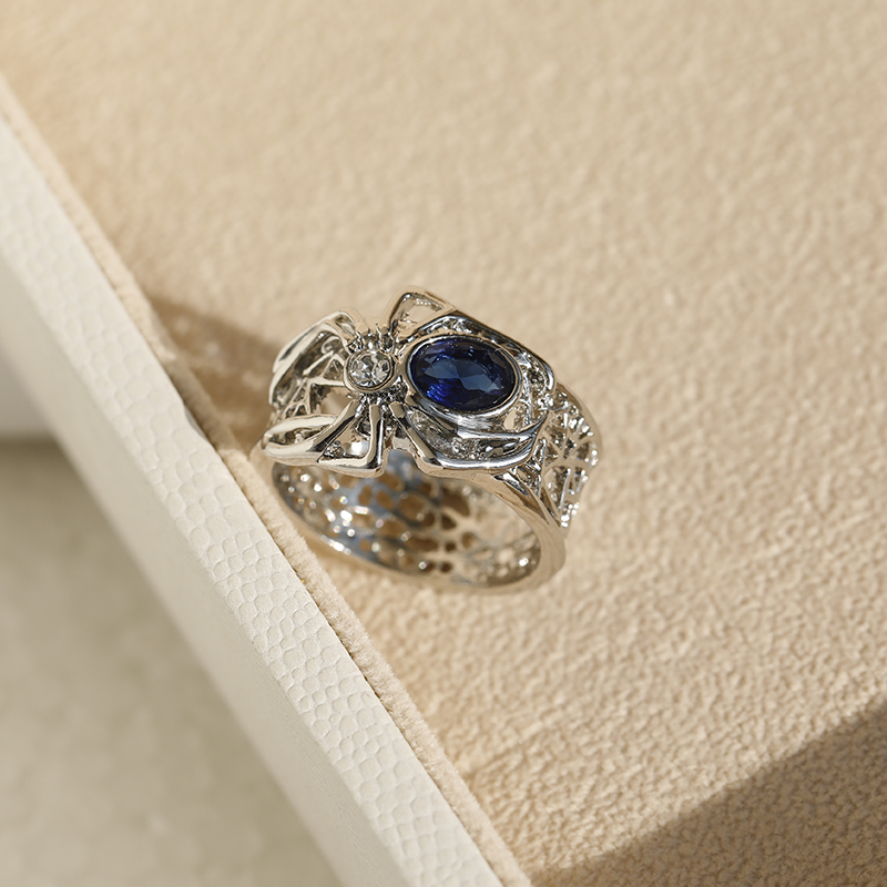 Stylish Spider Ring for Couples - Creative European and American Design, Perfect for Daily Wear Stylish Spider Ring for Couples - Creative European and American Design, Perfect for Daily Wear