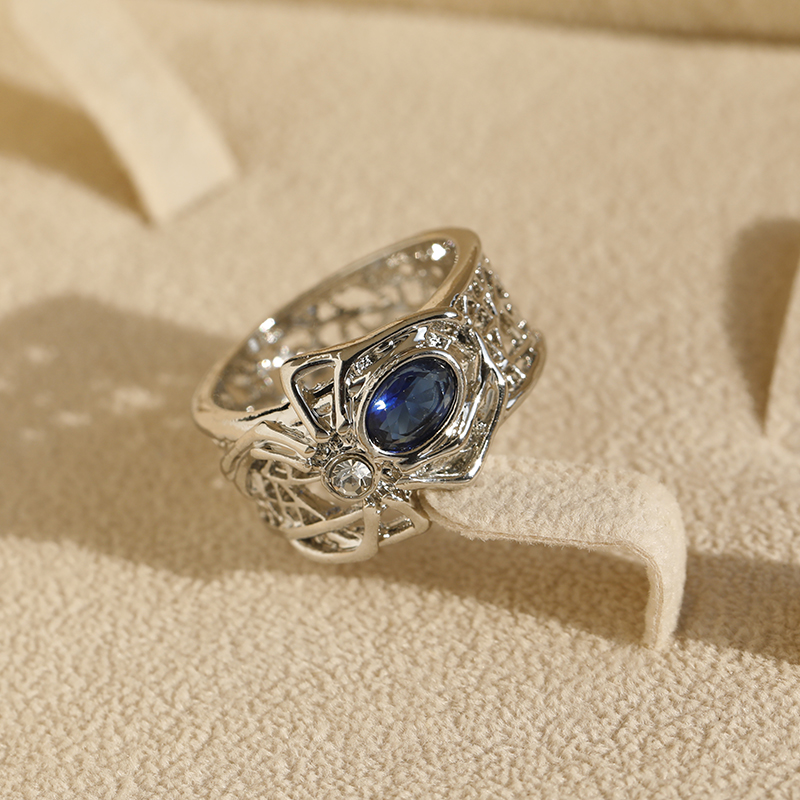 Stylish Spider Ring for Couples - Creative European and American Design, Perfect for Daily Wear Stylish Spider Ring for Couples - Creative European and American Design, Perfect for Daily Wear