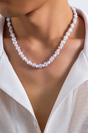 Stylish Work Outfits, Outfit Summer Ideas Baroque Pearl Necklace