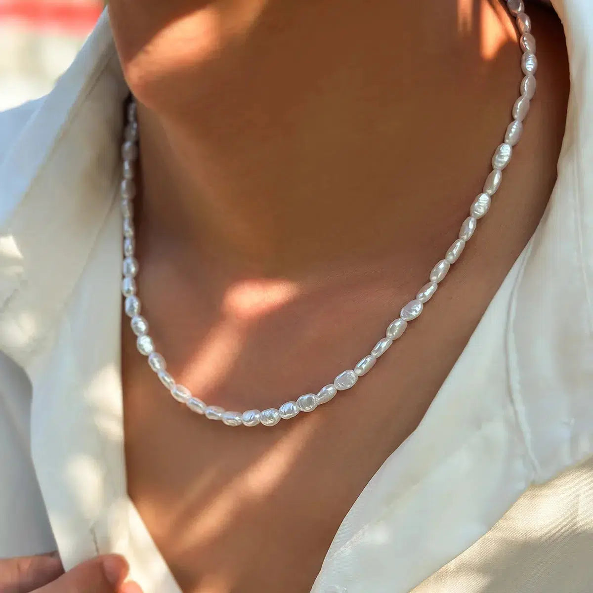 Stylish Work Outfits, Outfit Summer Ideas Baroque Pearl Necklace