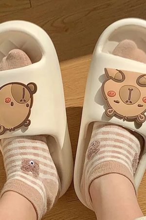 Stylish Work Outfits, Outfit Summer Ideas Capybara Rubber Slippers