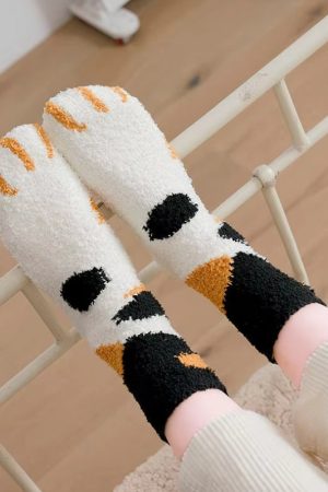 Stylish Work Outfits, Outfit Summer Ideas Cat Paw Plush Socks