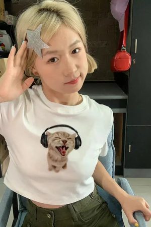 Stylish Work Outfits, Outfit Summer Ideas Cat with Earphones Tee