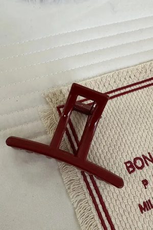 Stylish Work Outfits, Outfit Summer Ideas Cherry Hair Claws