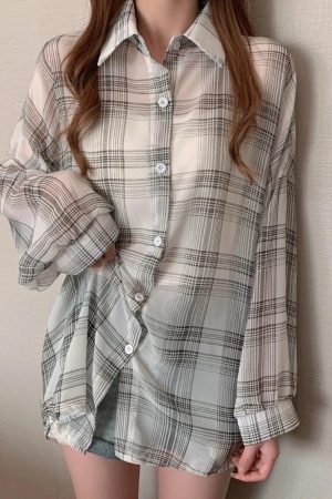 Stylish Work Outfits, Outfit Summer Ideas Chiffon Plaid Shirt