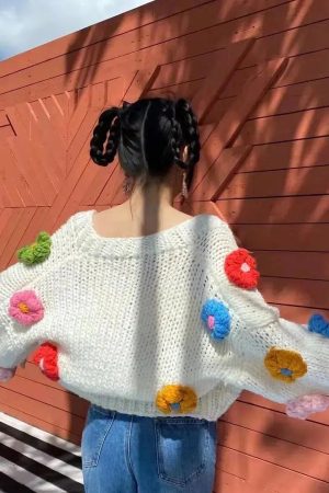 Stylish Work Outfits, Outfit Summer Ideas Chunky Colorful Floral Cardigan