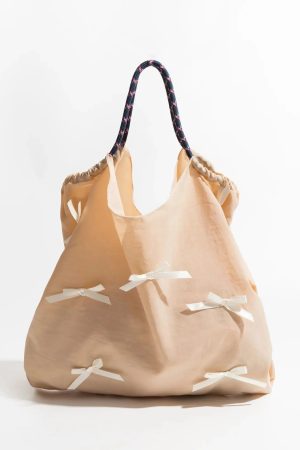 Stylish Work Outfits, Outfit Summer Ideas Coquette Bow Shoulder Bag