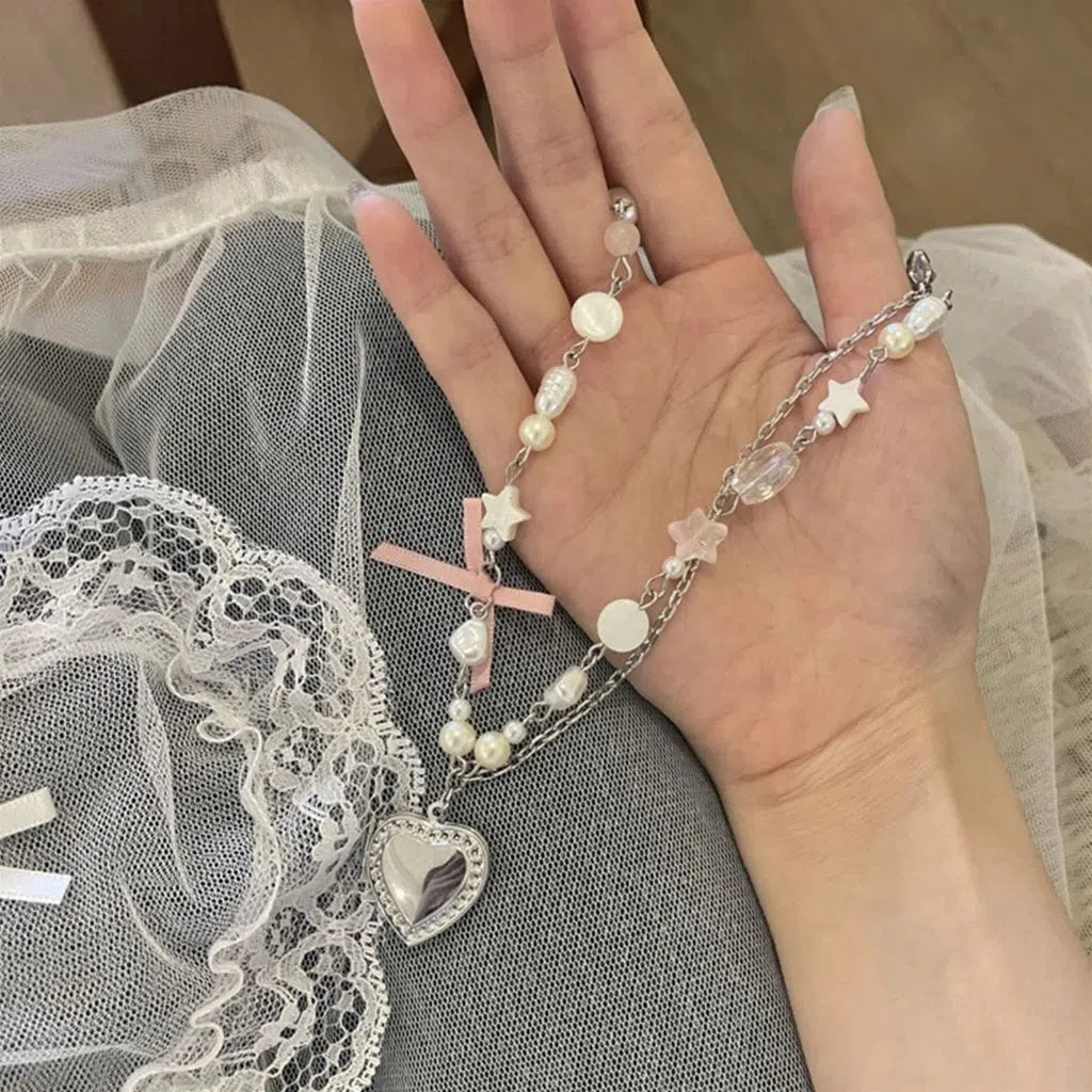 Stylish Work Outfits, Outfit Summer Ideas Coquette Heart Pearl Beaded Necklace Stylish Work Outfits, Outfit Summer Ideas Coquette Heart Pearl Beaded Necklace