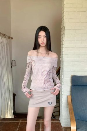 Stylish Work Outfits, Outfit Summer Ideas Coquette Lace Up Off Shoulder Top