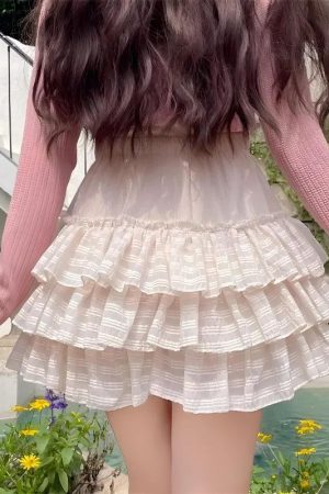 Stylish Work Outfits, Outfit Summer Ideas Coquette Ruffle Mini Skirt