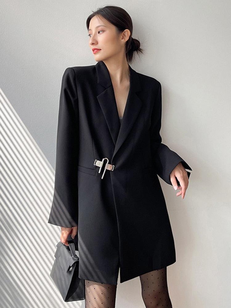 Stylish Work Outfits, Outfit Summer Ideas Dark Academia Buckle Up Blazer