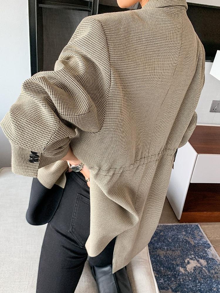 Stylish Work Outfits, Outfit Summer Ideas Dark Academia Double Color Blazer Stylish Work Outfits, Outfit Summer Ideas Dark Academia Double Color Blazer