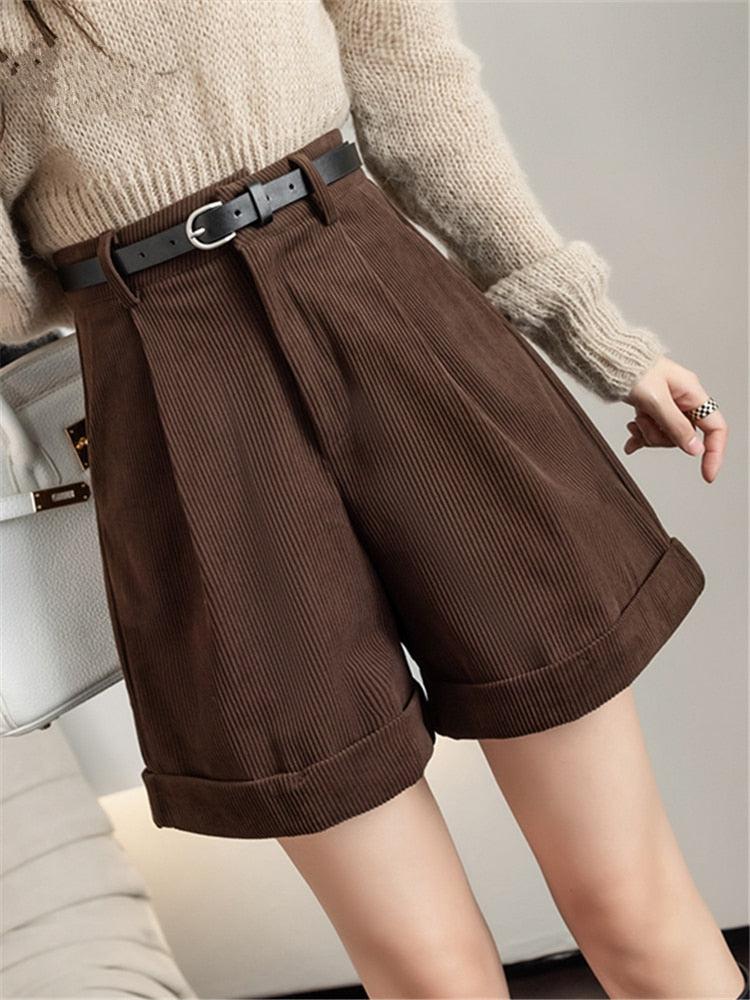 Stylish Work Outfits, Outfit Summer Ideas Dark Academia High Waist Shorts Stylish Work Outfits, Outfit Summer Ideas Dark Academia High Waist Shorts